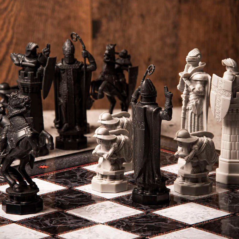 The Noble Collection - Harry Potter Wizard Chess Set